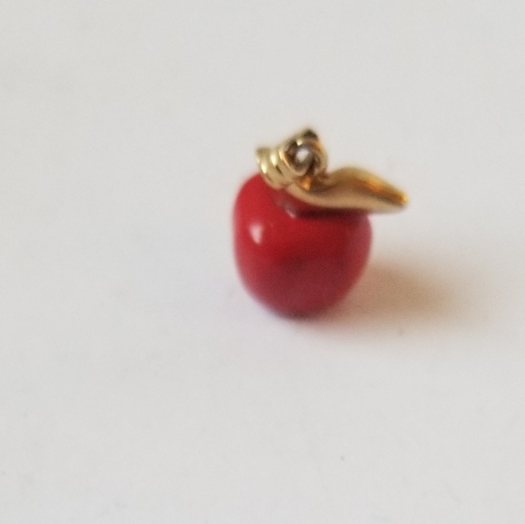 Enamel apple charm - Picture 5 of 7